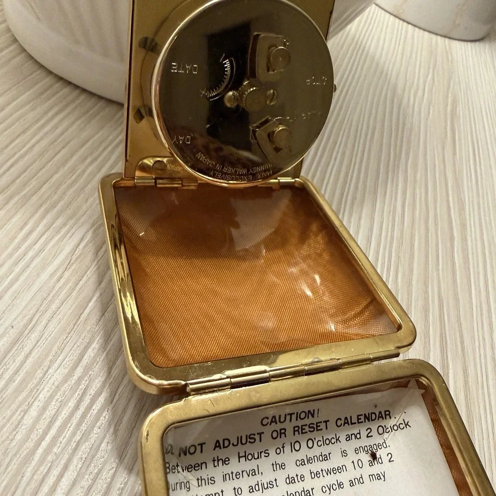 Phinney Walker Day & Date Alarm Windup Clock Tan Case Japan Vintage‎ 1950s works